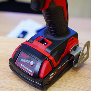 Máy Vặn Vít Milwaukee M18 BID | Dùng Pin 18V Nhỏ Gọn | Gồm Pin 2.0Ah + Sạc | Bảo Hành 12 Tháng