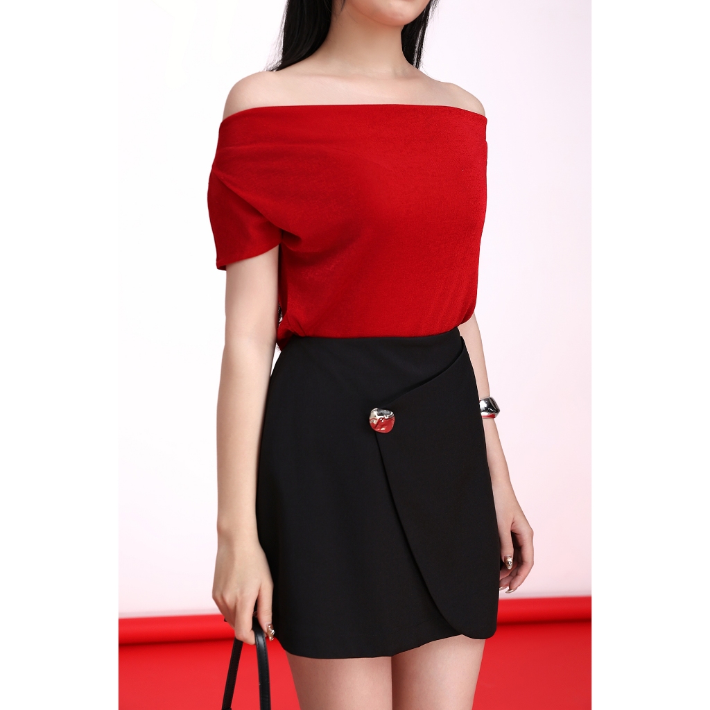 Chân Váy Nữ GUMAC Form A Ngắn Đắp Layer Đính Nút Chất Kaki Thun Co Giãn Tôn Dáng VF05032