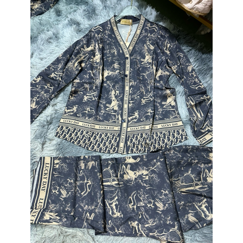 Bộ lụa mặc nhà Sam Luxury Cao Cấp tone xanh than sang xịn