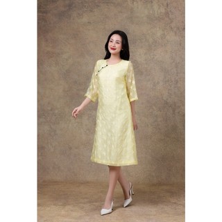 SWANLAKE | Váy Đầm Nữ Midi Cổ Tròn Tay Lỡ Vải Tơ Ép Hai Lớp Thêu Hoa Đính Nút Công Sở Tiệc D13237