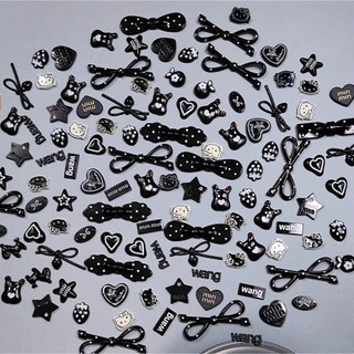 Set charm giả kim theo Tone màu: Charm tone màu đen chấm bi