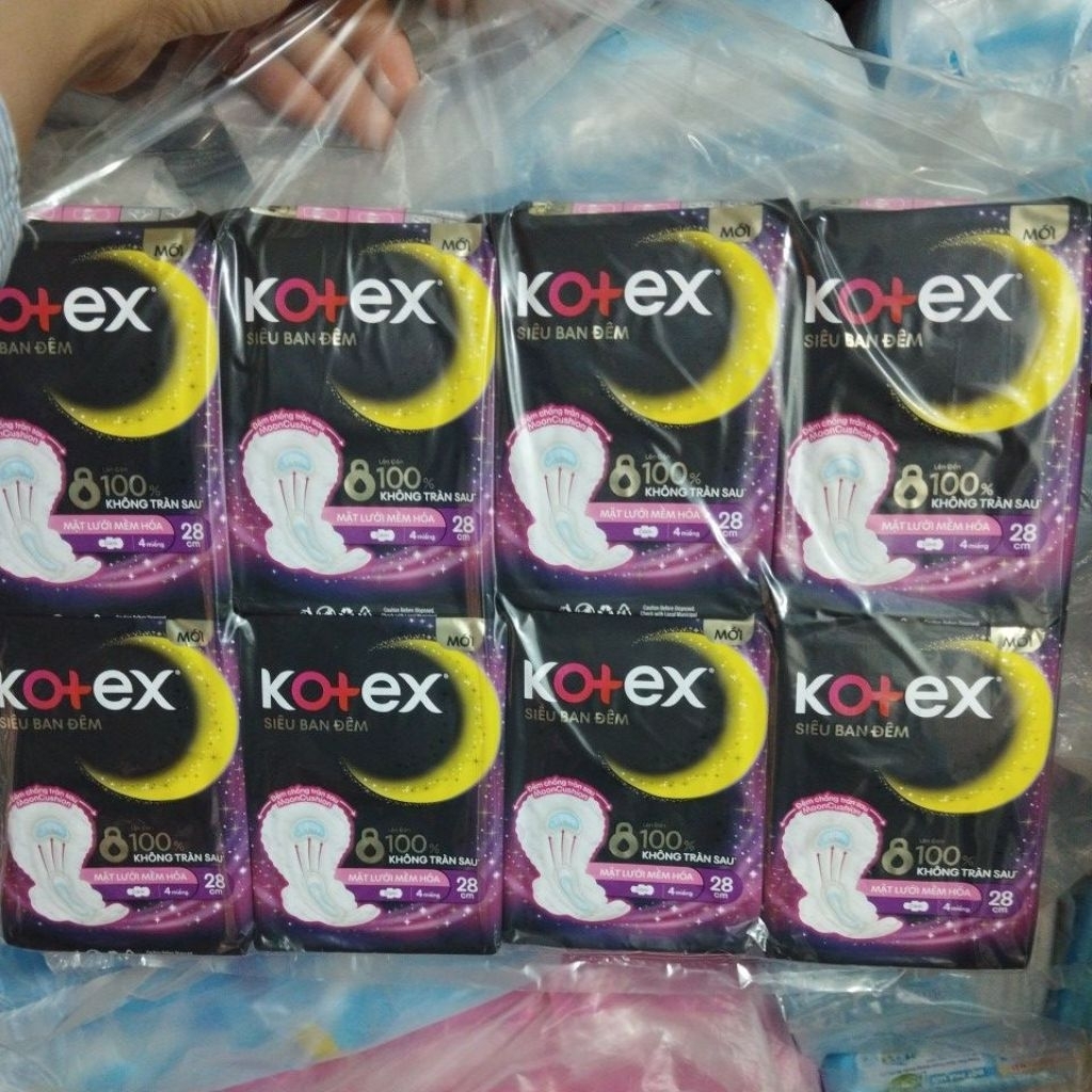 Lốc 8 gói Kotex Siêu Ban Đêm 28cm 4 miếng/gói