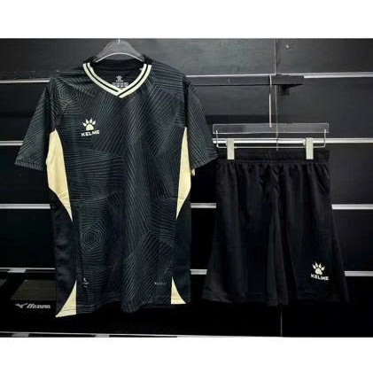 Bộ quần áo bóng đá Kelme đen in tên số theo yêu cầu-Áo bóng đá,đồ đá banh chất liệu thun, mè