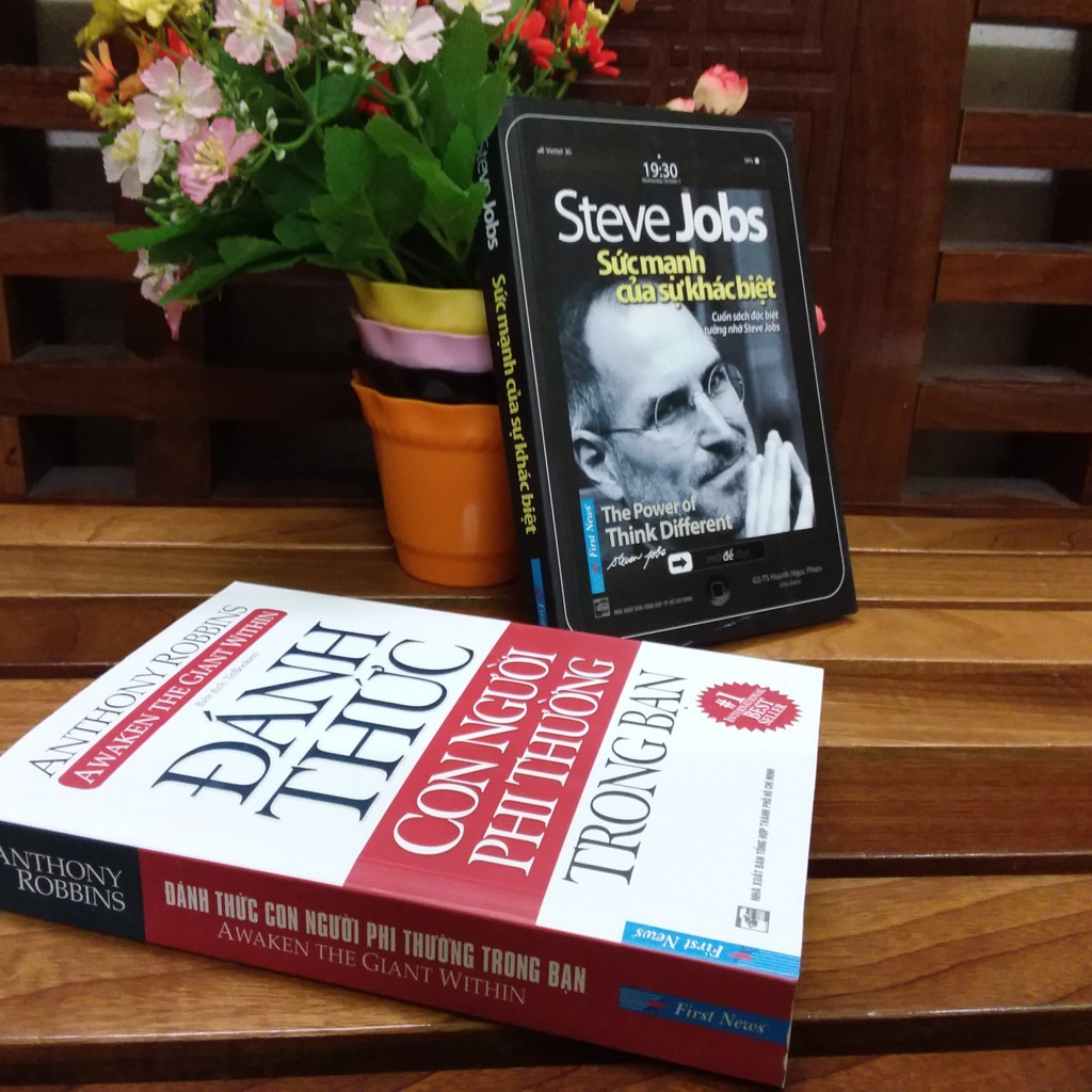 Sách Đánh Thức Con Người Phi Thường Trong Bạn (Bìa mềm) -  Anthony Robbins