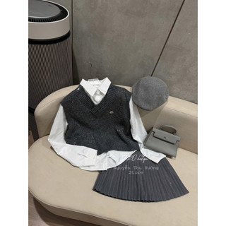 Set 4 Món: Sơ Mi + Gile Len Nhũ + Chân Váy Xếp Ly + Khăn QC