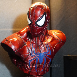 Tượng Bán Thân Spider-Man 30cm | Sơn Metallic Cao Cấp | Resin | Decor Phòng Game – Phòng Khách