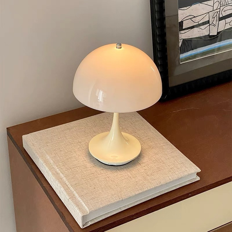 French Cream Portable Nấm Bàn Đèn Touch Dimmable Giường ngủ Bầu không khí lãng mạn Đèn ngủ nhỏ
