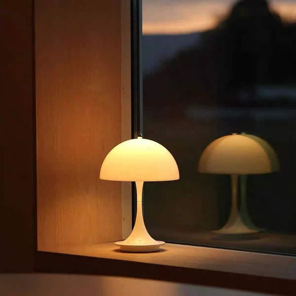 French Cream Portable Nấm Bàn Đèn Touch Dimmable Giường ngủ Bầu không khí lãng mạn Đèn ngủ nhỏ