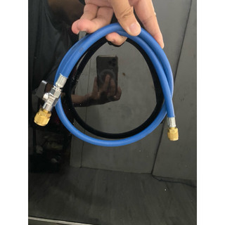 dây nạp gas có khoá đầu 6-8 thủy sĩ refco
