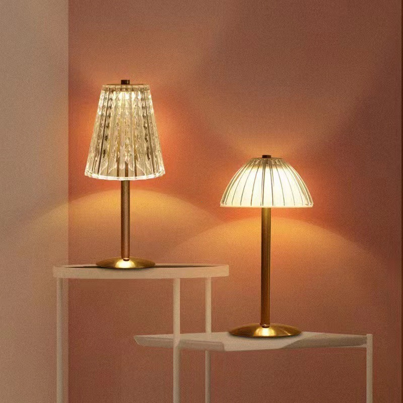 Explosion Glass Vintage Đèn bàn Ba màu Dimmer Touch LED Đèn bàn Nhẹ nhàng Cao cấp Bầu không khí Phòng ngủ Đèn bàn