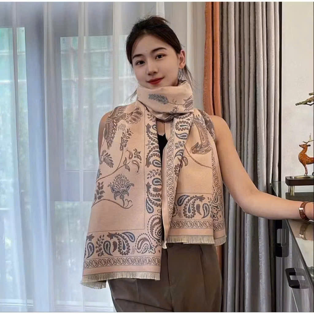 Khăn Choàng Cổ Nữ Họa Tiết Hoa Trà Cao Cấp – Khăn Choàng Thu Đông Mềm Mại Sang Trọng