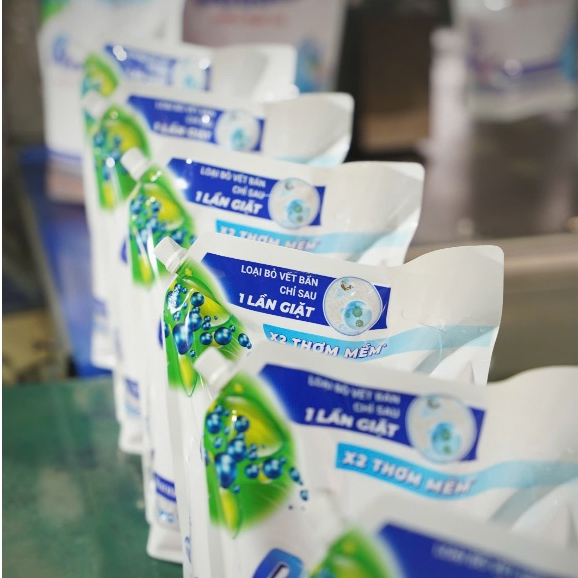 Nước giặt xả Booster hương Ngàn Hoa túi 3.5kg TẶNG túi mini 250ml