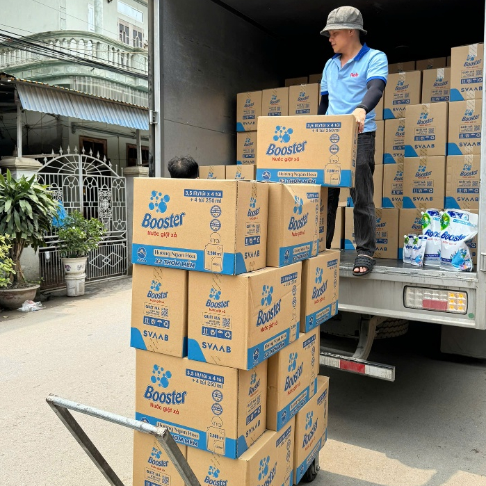 Nước giặt xả Booster hương Ngàn Hoa túi 3.5kg TẶNG túi mini 250ml