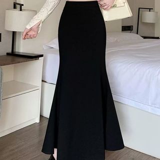 Chân váy thun tăm dáng dài lưng cao form đẹp màu đen nâu dễ phối VANISA CV065