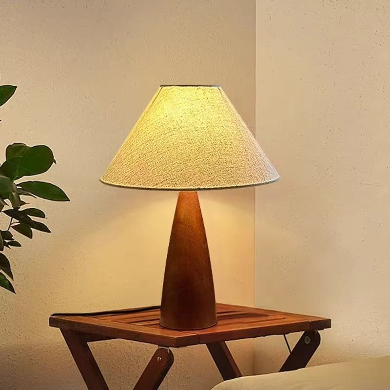 Vintage gỗ hạt phòng ngủ đầu giường sắt nghệ thuật Bắc Âu đơn giản phòng khách desktop bầu không khí hoài cổ đèn đêm nhỏ