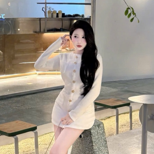 Váy dạ lông thỏ thiết kế dáng A dài tiểu thư phối viền ren đính khuy đồng thiết kế đơn giản basic, chất lông thỏ mềm mịn