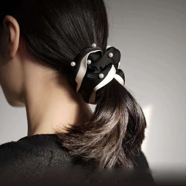 Dây Cột Tóc Scrunchies Bằng Vải Lụa Đính Hạt Ngọc Sang Trọng Dễ Thương Phụ Kiện Tóc Nữ Và Bé Gái Empoli