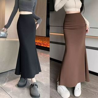 Chân váy thun tăm dáng dài suông nhẹ lưng cao màu đen nâu VANISA CV065