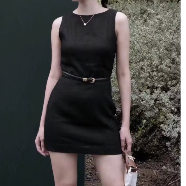 𝗗𝗼𝗿𝗮 𝗗𝗿𝗲𝘀𝘀-| BEELY | Đầm Linen KHÔNG KÈM BELTcổ thuyền dáng midi