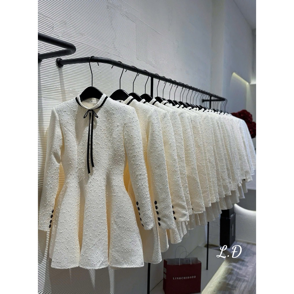 Váy dạ hạt xoè bồng mặc xinh như công chúa   2 màu : đỏ / kem tôn da