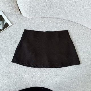 Váy ngắn nữ kaki chân váy chữ A màu basic trắng đỏ đen xám phong cách tối giản VANISA CV031
