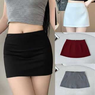 Váy ngắn nữ kaki chân váy chữ A màu basic trắng đỏ đen xám phong cách tối giản VANISA CV031
