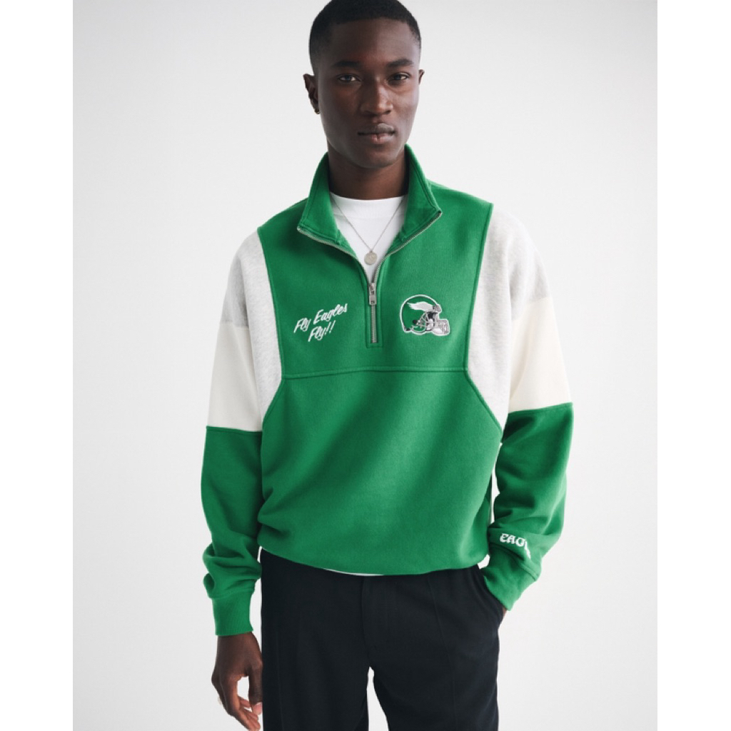 ( cực cháy) Đây là một chiếc áo nỉ khóa kéo cổ (half-zip sweatshirt) của thương hiệu Abercrombie & Fitch