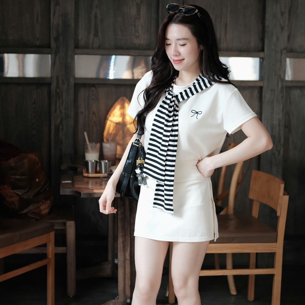 SET 3 Món Áo Thun Chân Váy Có Quần Trong Kèm Khăn Kẻ Phong Cách Hàn Quốc, Chất Vải Umi Không Nhăn