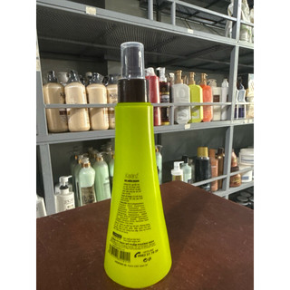 Xịt dưỡng Karanz mềm mượt, giữ ẩm phục hồi tóc 230 ml