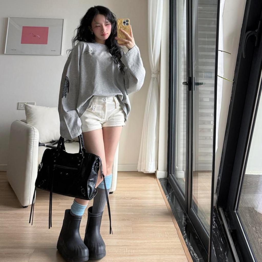 ["TẾT" SEASON] URBAN LONGSLEEVE - Áo tay dài form rộng 280GSM Whose Studio nam nữ | BigBuy360 - bigbuy360.vn
