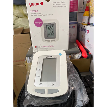 MÁY ĐO HUYẾT ÁP ĐIỆN TỬ BẮP TAY YUWELL 660B, YE660b (có cắm điện)