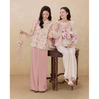 Set Đôi Áo Pháp Phục Cẩm Và Diệu Vy Tiểu Thư Phối Quần Lụa Joie