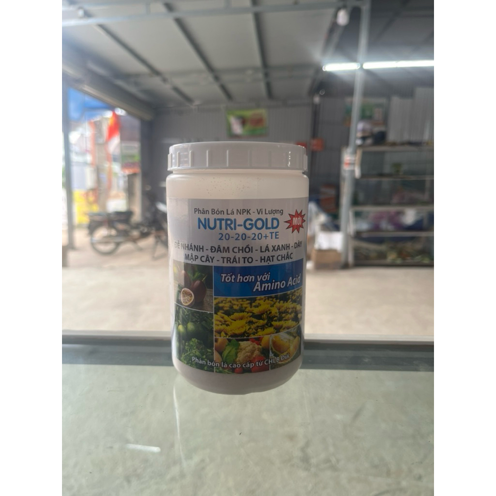 Phân bón lá Nutri-gold 20-20-20+ TE Vĩnh Thạnh- Giúp cây đâm chồi,xanh lá, mập thân,to quả chắc hạt