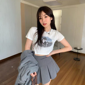 Áo Thun Croptop Nữ – Streetwear, Form Ôm Nhẹ Tôn Dáng
