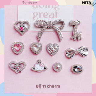 Bộ 11 Sticker, Charm 3D chủ đề Hươu cao cổ bling nhựa cứng gắn Dép Sục, Cá sấu JB-436 Mita