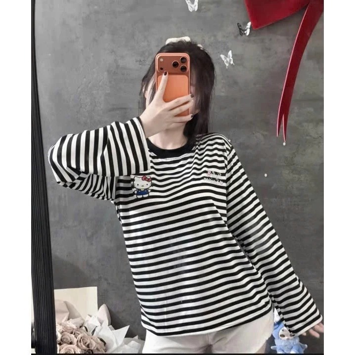 Áo Thun Dài Tay Hoạ Tiết Kẻ Vằn From Rộng Logo Kitty Dễ Thương Chất Thun Lạnh Mỏng Mềm Mịn ,Co Dãn