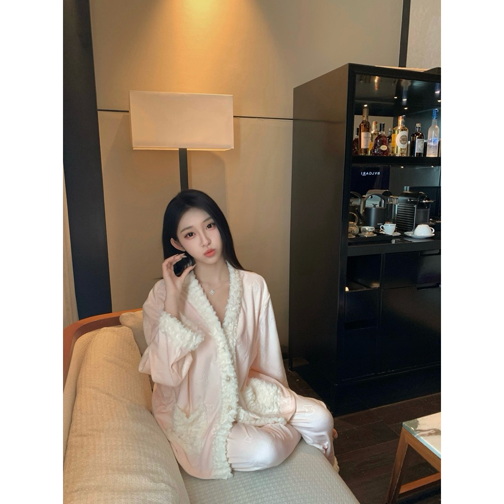 Set Đồ Ngủ Lụa Satin Nữ Phối Lông – Pijama Dài Tay Sang Trọng, Tiểu Thư