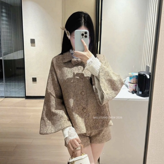 “Mara Set” Set Áo khoác dạ TK tay lỡ xoè cổ bẻ phối nơ đính khuy bọc kèm quần sooc ngắn phong cách Hàn Quốc tiểu thư