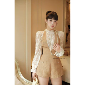 MIU.STUDIO •”Hazel Set” Jumpsuit dạ yếm kim sa TK dáng ngắn cổ V kèm áo ren hoa dài tay, thời trang nữ - 2 màu đen,gold