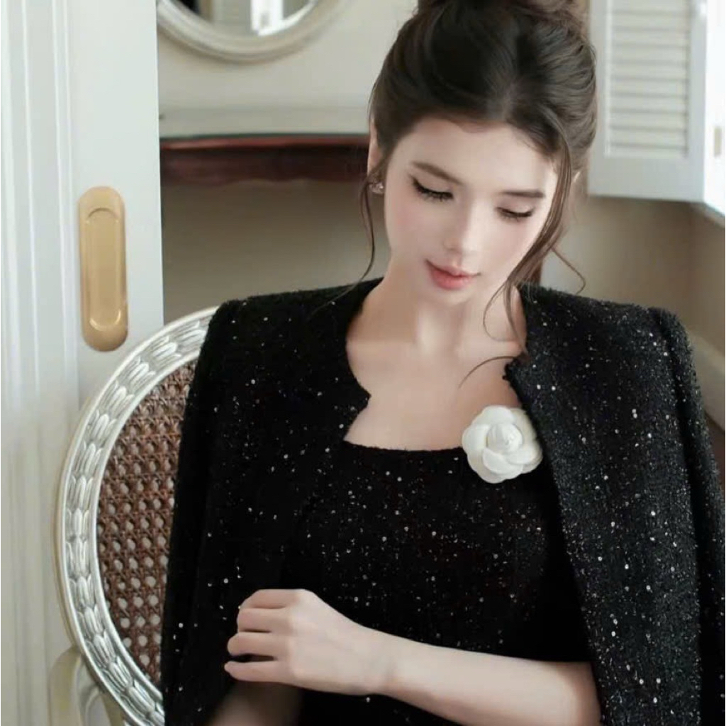 ZuchenbyKao Kẹp tóc / Cài áo hoa trà *size nhỏ hơn mẫu cũ*