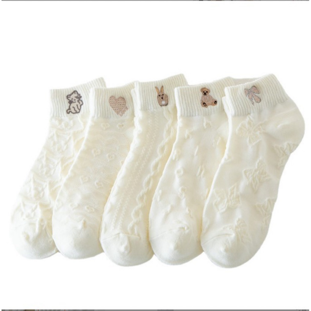 Tất Vớ Cổ Lửng Trơn Kem Hình Thêu Mini Thỏ Mèo Hoạ Tiết Dập Nổi Chất Cotton Co Giãn Thoáng Mát Quà Tặng