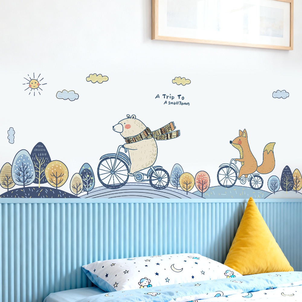 Decal Dán Tường Gấu Và Cáo Đạp Xe Có Keo Sẵn 168x40cm - Trang Trí Phòng Ngủ Cho Bé