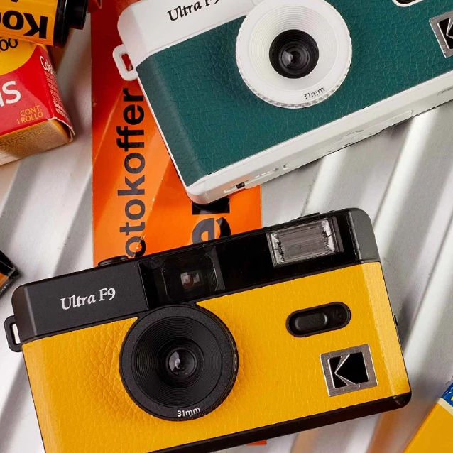 Máy Ảnh Film Camera Kodak Ultra F9 Bảo Hành 12 Tháng, Tích Hợp Flash, Màu Cổ Điển