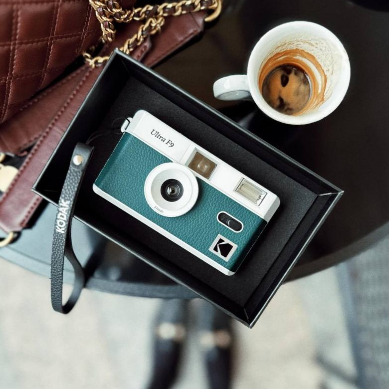 Máy Ảnh Film Camera Kodak Ultra F9 Bảo Hành 12 Tháng, Tích Hợp Flash, Màu Cổ Điển