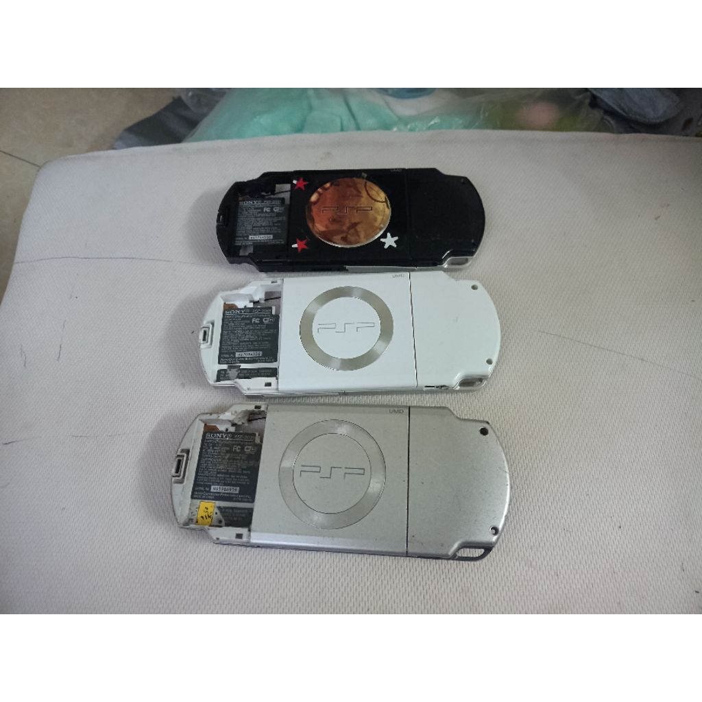 VỎ MẶT SAU PSP2000 CŨ CÒN KHÁ OK | BigBuy360 - bigbuy360.vn