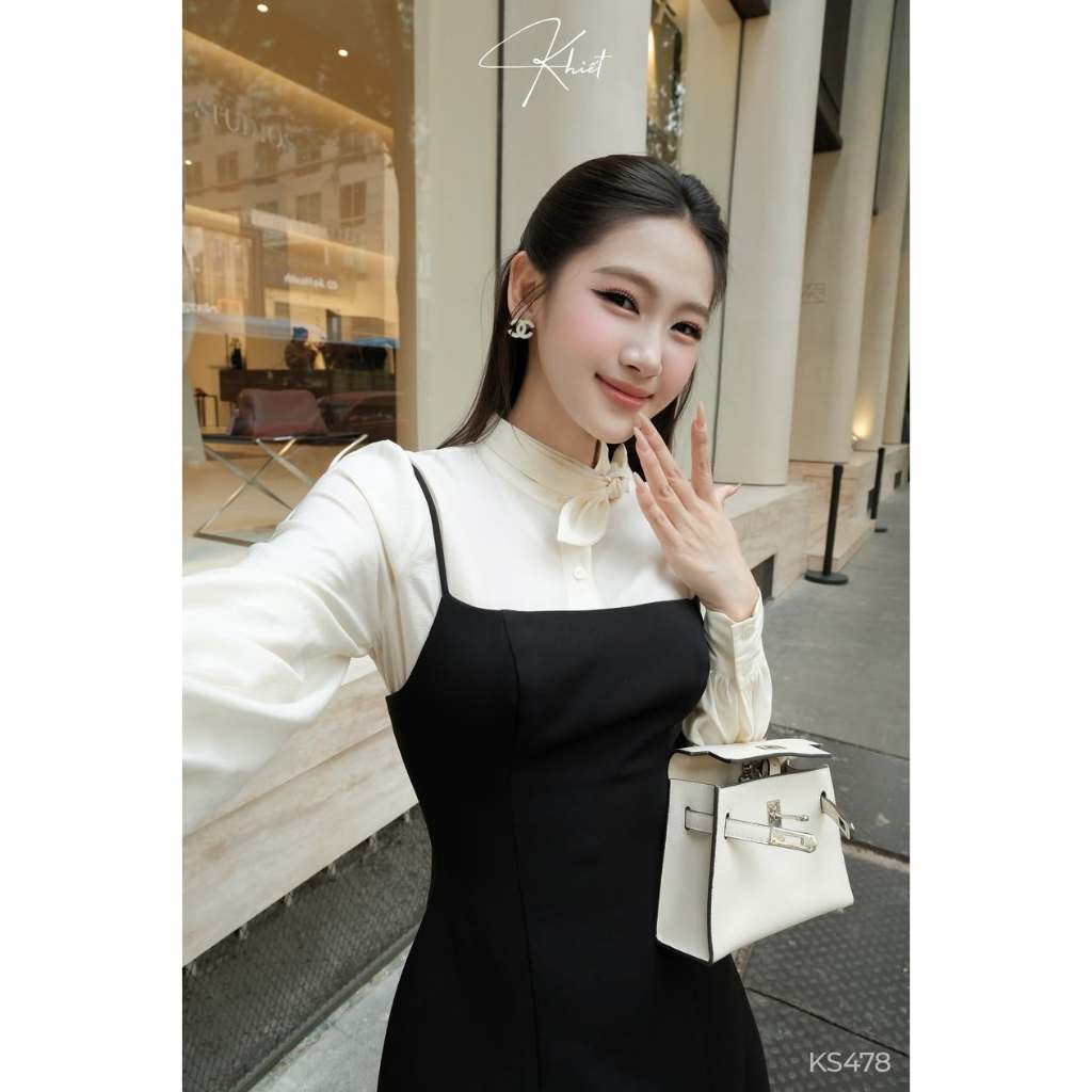 Set áo blouse tơ kem phối váy 2 dây đen Khiết, phong cách thanh lịch KS478