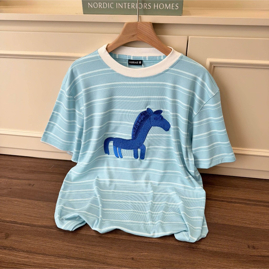 Áo Thun Mirage Ngựa Thêu Cổ Viền Xanh Sang Trọng Chất 100% Cotton Mềm Mịn Thoáng Mát.