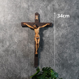 Tượng Chúa Chịu Nạn 34cm – Sơn Giả Cổ Nhiều Lớp – Tượng Công Giáo Treo Tường/ Resin Cao Cấp
