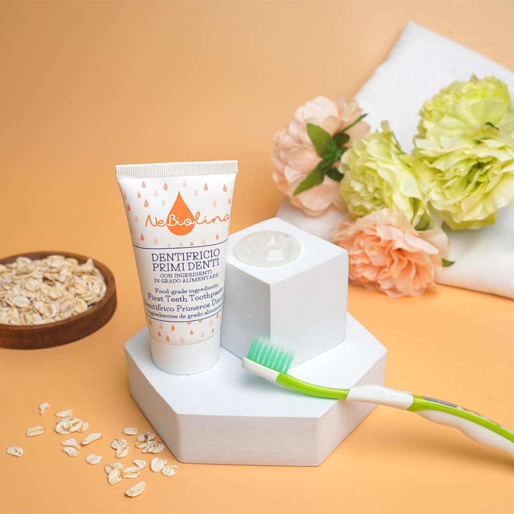 Kem đánh răng cho bé chiết xuất Yến mạch hữu cơ NeBiolina nuốt được 50g
