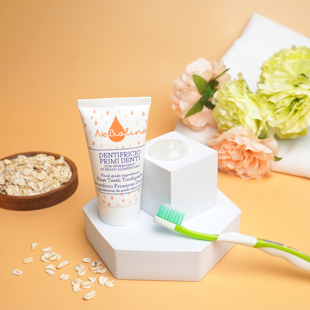 Kem đánh răng cho bé chiết xuất Yến mạch hữu cơ NeBiolina nuốt được 50g